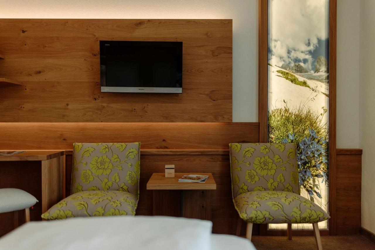 Hotel Waldfrieden ชลัดมิง ภายนอก รูปภาพ