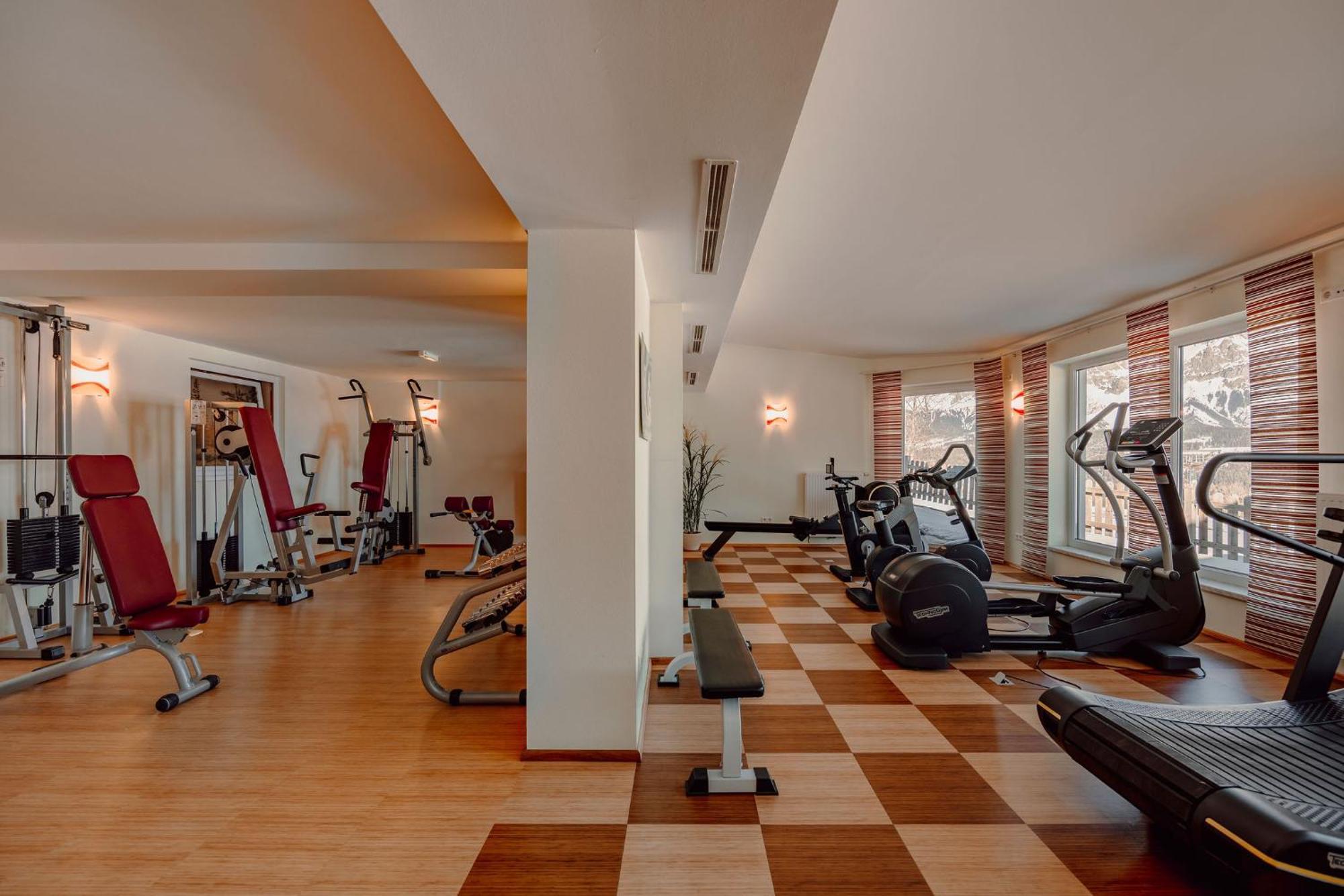 Hotel Waldfrieden ชลัดมิง ภายนอก รูปภาพ
